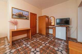 Гостиница КАРО Анапа Семейный номер с террасой-10